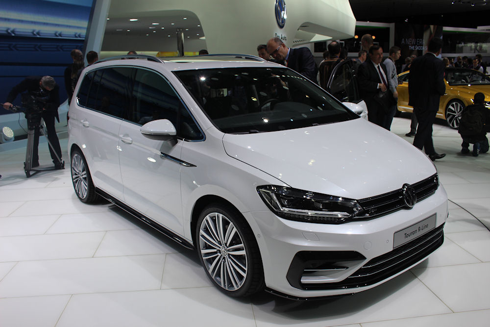 S0-Volkswagen-Touran-le-renouveau-En-direct-du-salon-de-Geneve-2015-346890.jpg