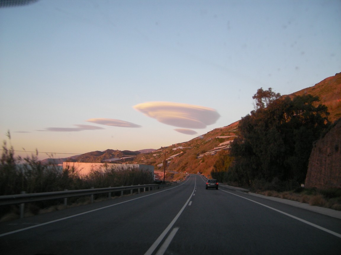 2009 Janvier 19  Nuages bizarres 019 [Résolution de l'écran].jpg