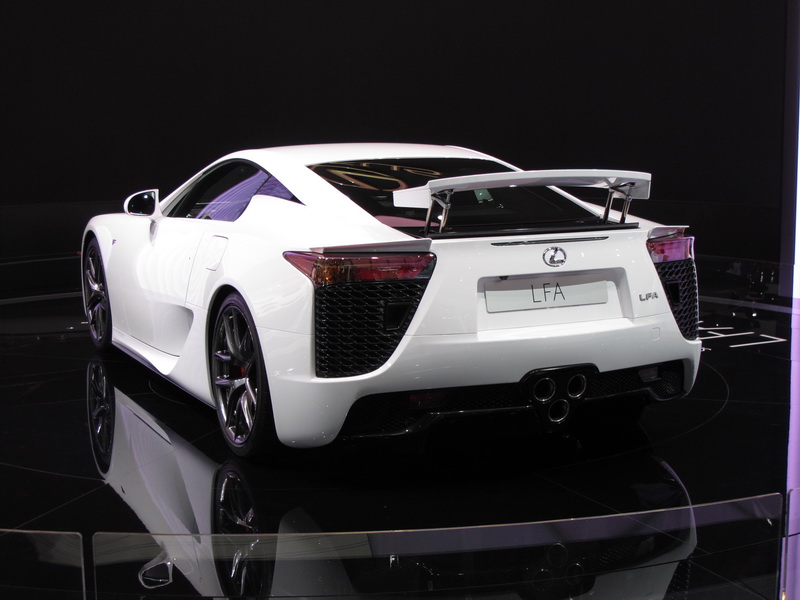 Lexus LFA (5)_redimensionner.JPG