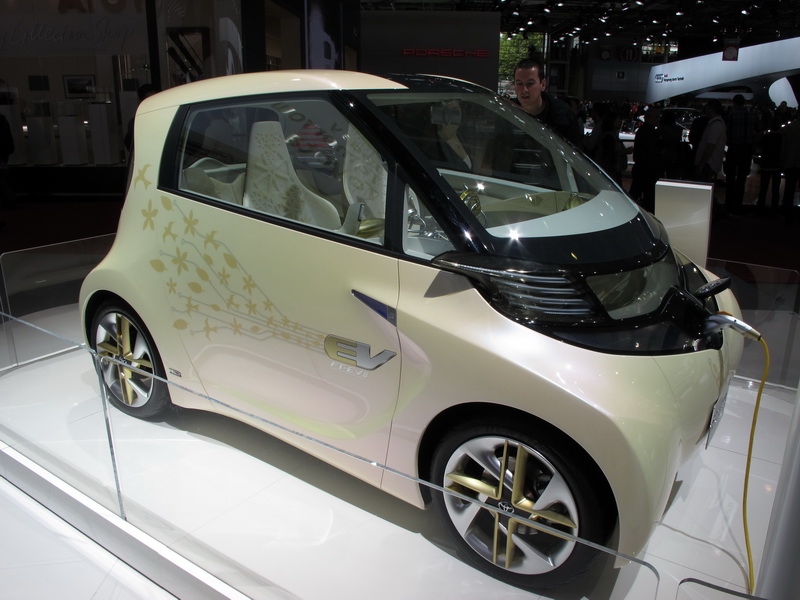 Toyota EV II_redimensionner (2).JPG