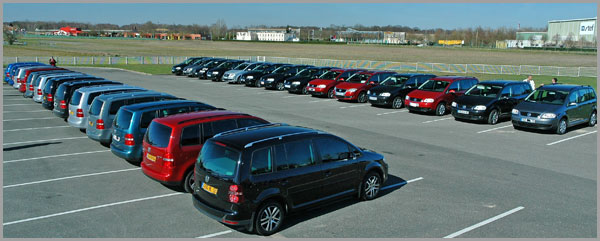 http://www.touranpassion.com/forum/images/uploads/jef10/jef10_14.03.2007_1173893573_tpn.jpg