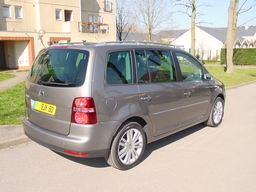 TOURAN1.JPG