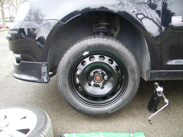 roue de secours VW Touran 004.jpg