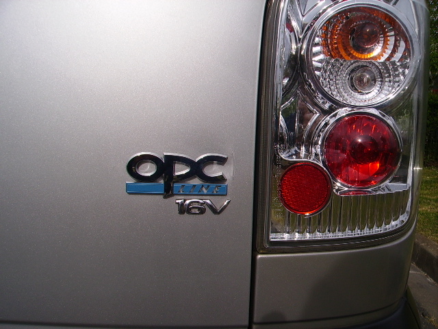 Opel Zafira OPC line 002.JPG