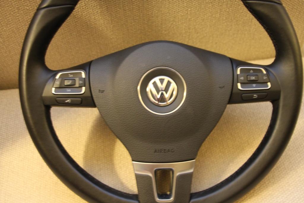 Volant_GOLF-VI_b.jpg
