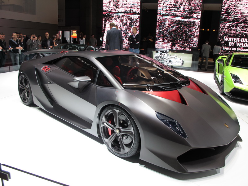 Lamborghini (1)_redimensionner.JPG